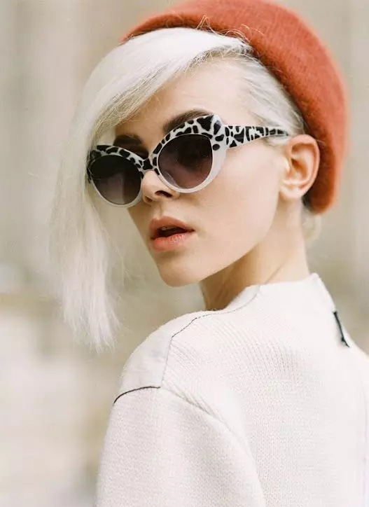 冬天帽子與發(fā)型怎么搭？保持不亂有絕招