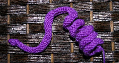 手工編織毛線帽子帶您織出復(fù)古花朵帽 手工編織毛線帽子帶您織出復(fù)古花朵帽